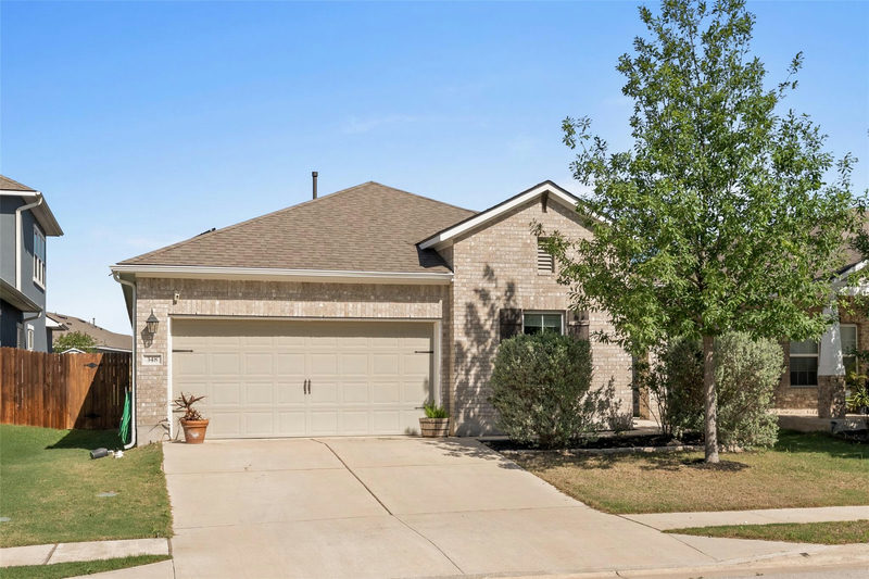 348 Lacey Oak Loop
