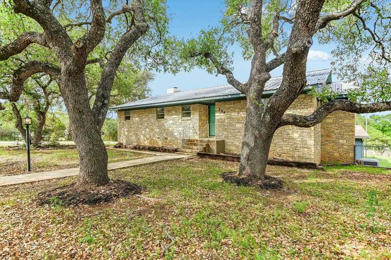 224 Circle Hvn — exterior