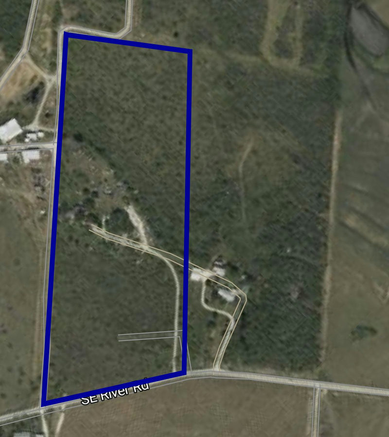 4921 SE River Rd — exterior