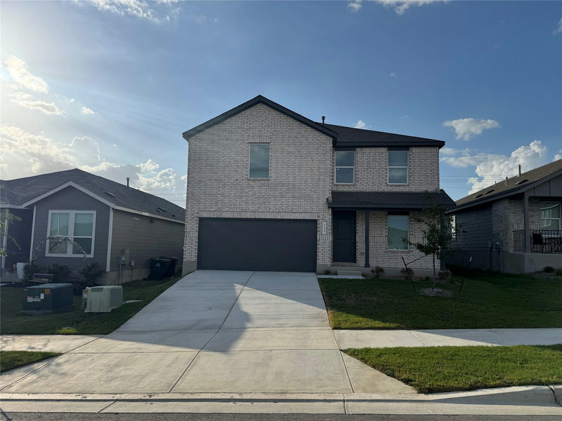 133 Navidad River Dr — exterior