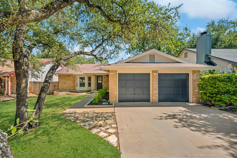 5810 Secrest Dr