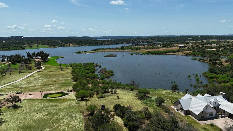 281 Chimney Cove Dr — exterior