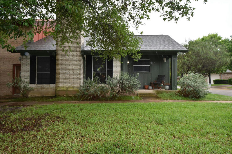 2000 Millay Dr — exterior
