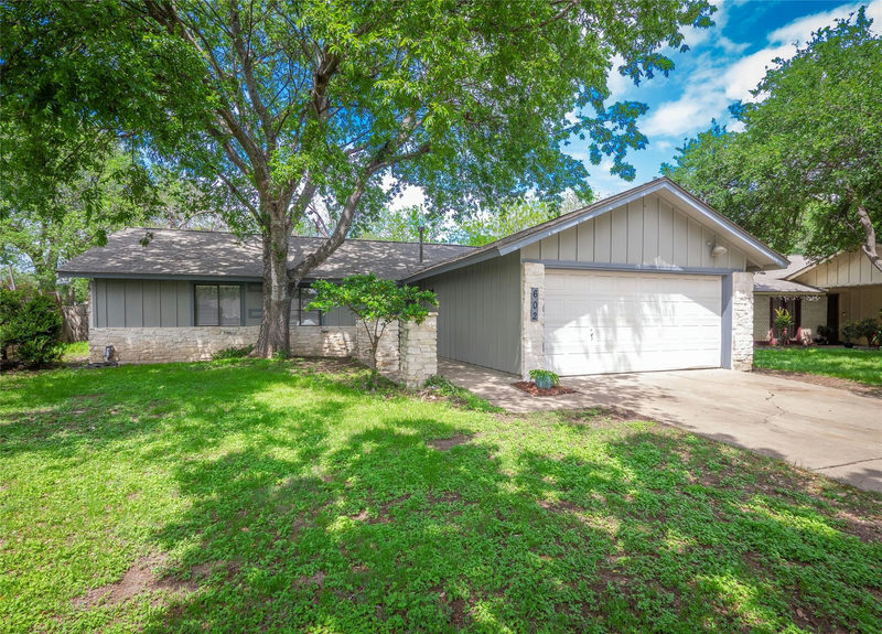 602 Old Stone Rd — exterior