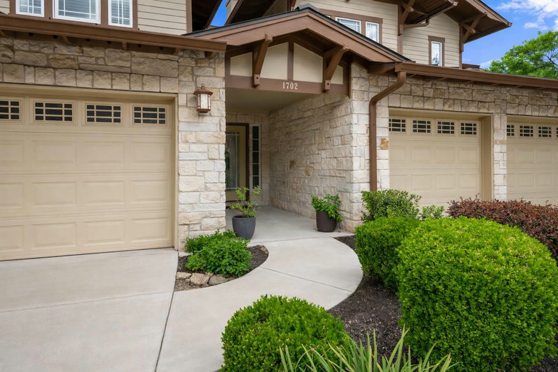 2930 Grand Oaks Loop #1702 — exterior