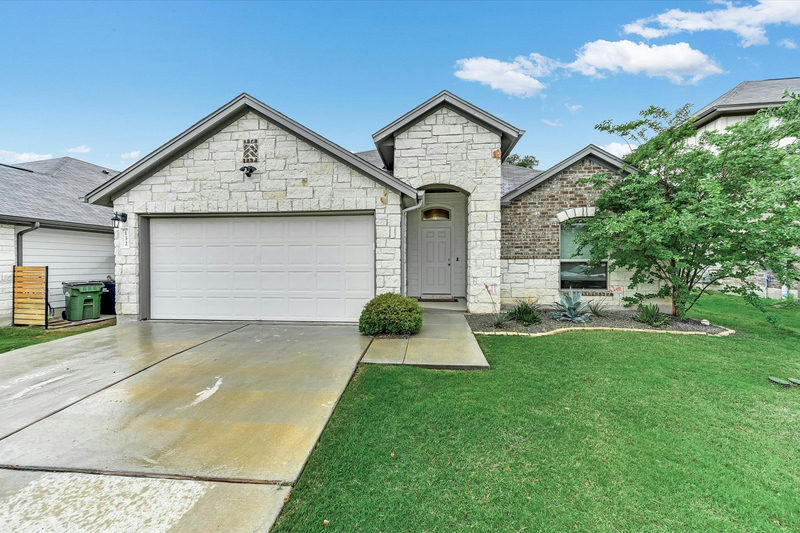 132 Walkup Ln — exterior