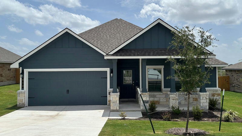 413 Creekfall Rd — exterior