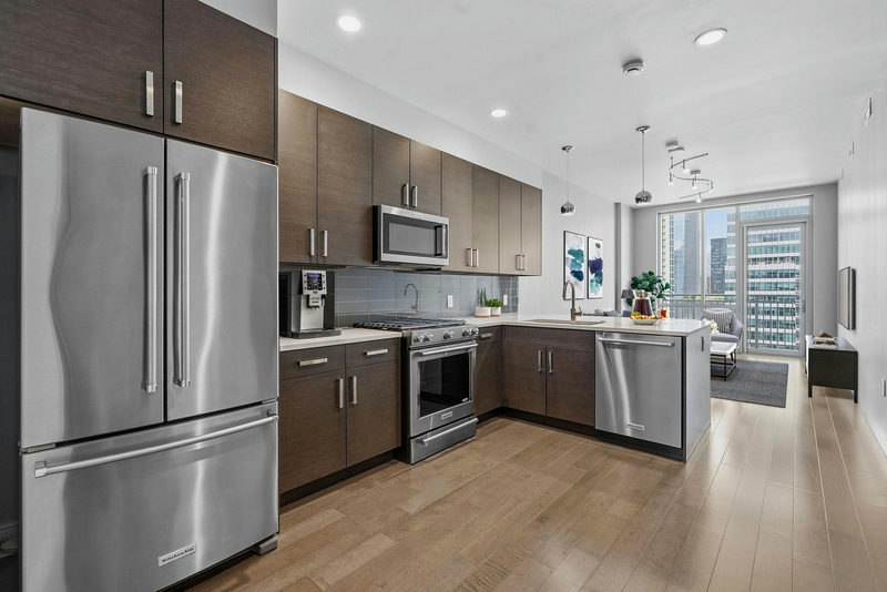 222 West Ave #2207