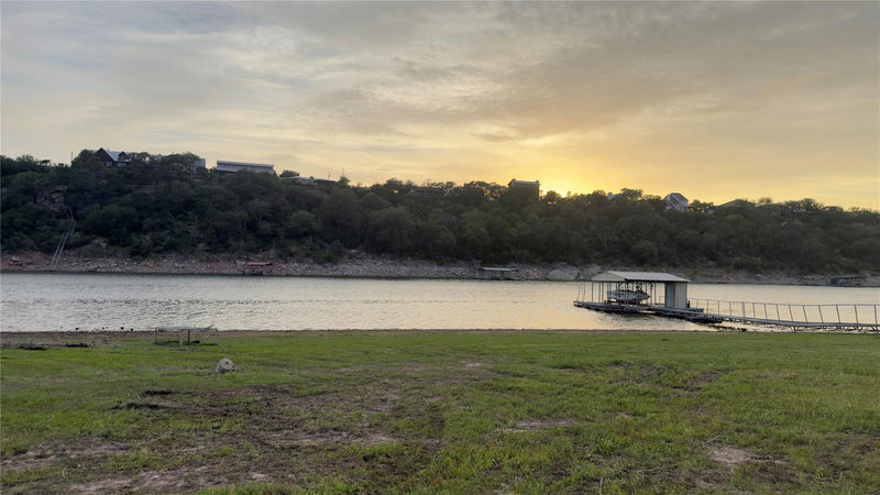 25113 Lake View Dr — exterior