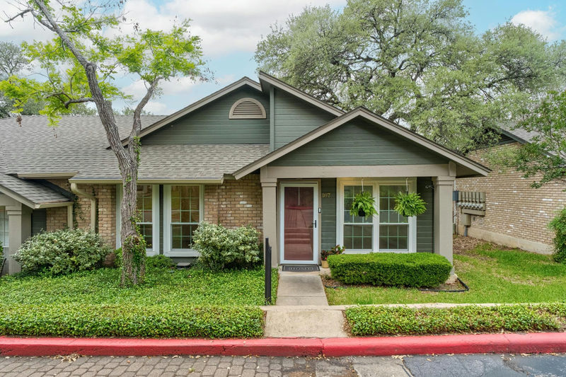 1015 E Yager Ln #187 — exterior