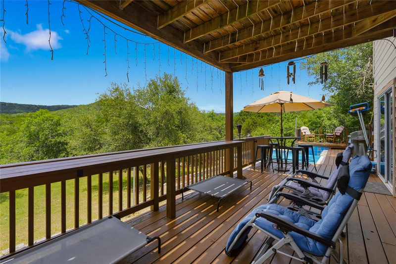 8122 Lime Creek Rd — exterior