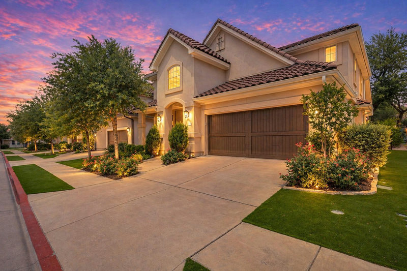 11904 Viscaya Way — exterior