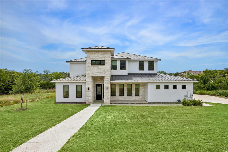 7224 Getaway Dr — exterior