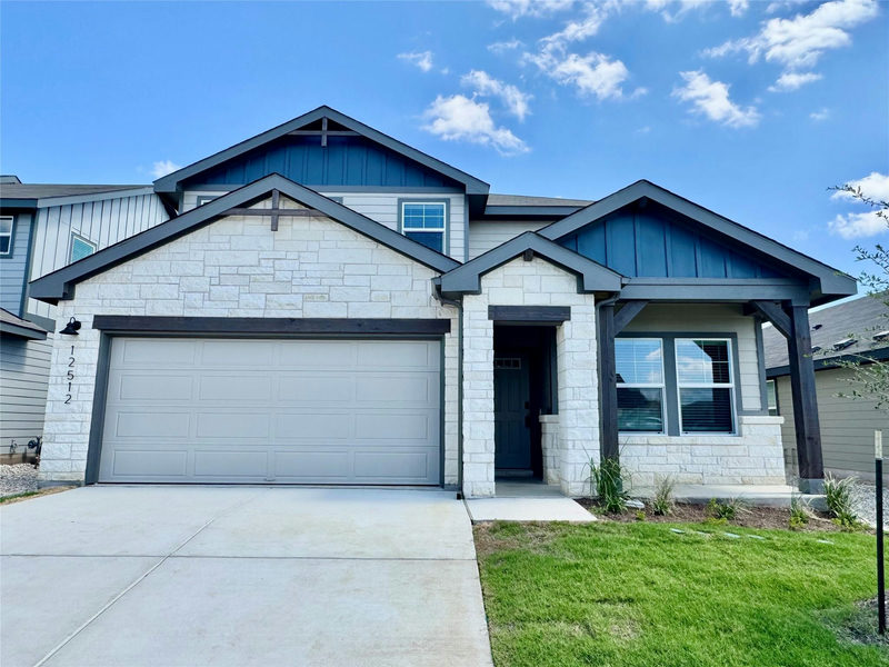 12512 Saint Thomas Dr — exterior