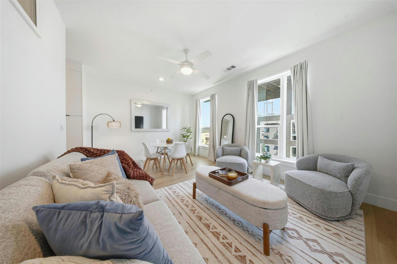 1701 Simond Ave #615