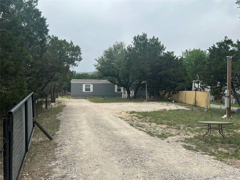 1086 Pecan Cir — exterior
