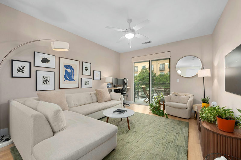 1701 Simond Ave #215