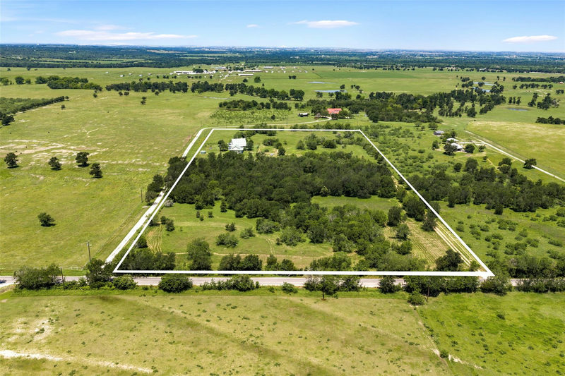 928 Upper Elgin River Rd — exterior