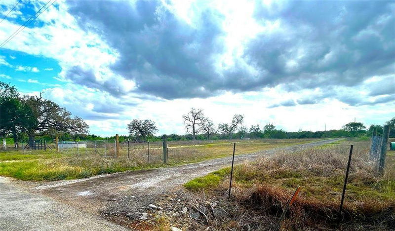 1060 Fox Ln #Tract 4 — exterior