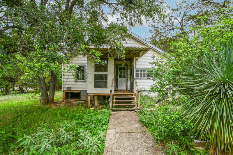 116 Hart Ln — exterior