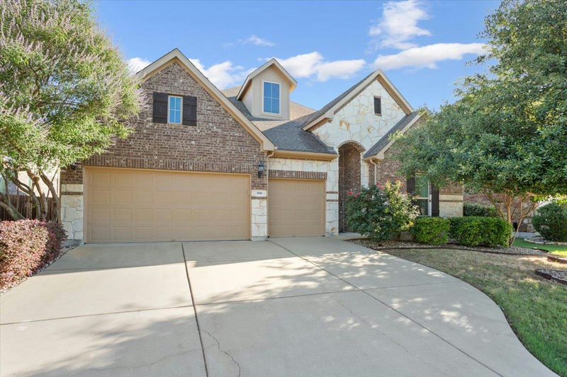 3916 Octavia Dr