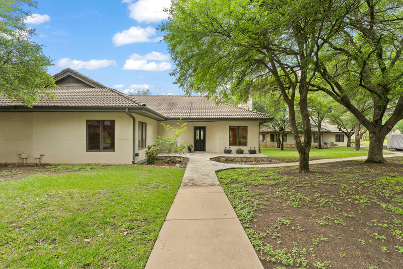 1927 Clubhouse Hill Dr #14 — exterior