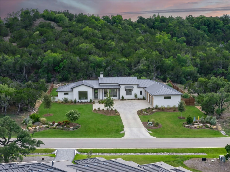 6304 Madrone Tree Ln — exterior