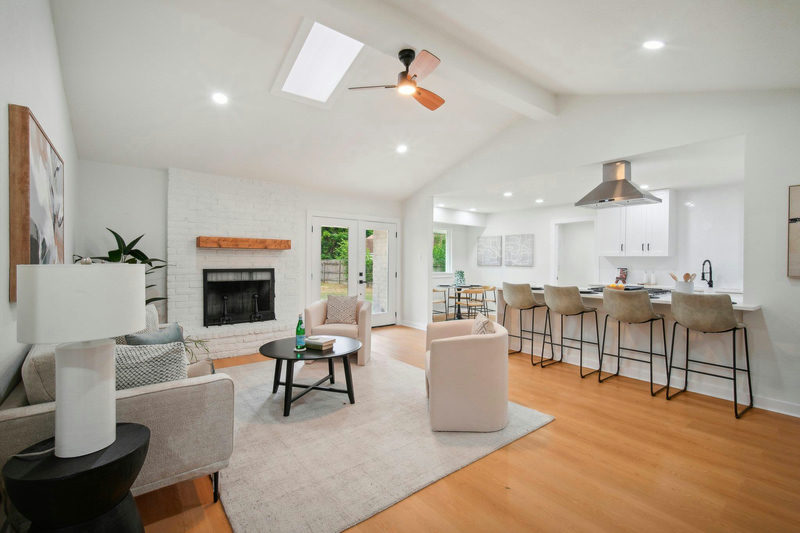 10219 W Rutland Vlg — exterior