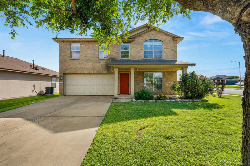 2700 Breezy Point Cv — exterior