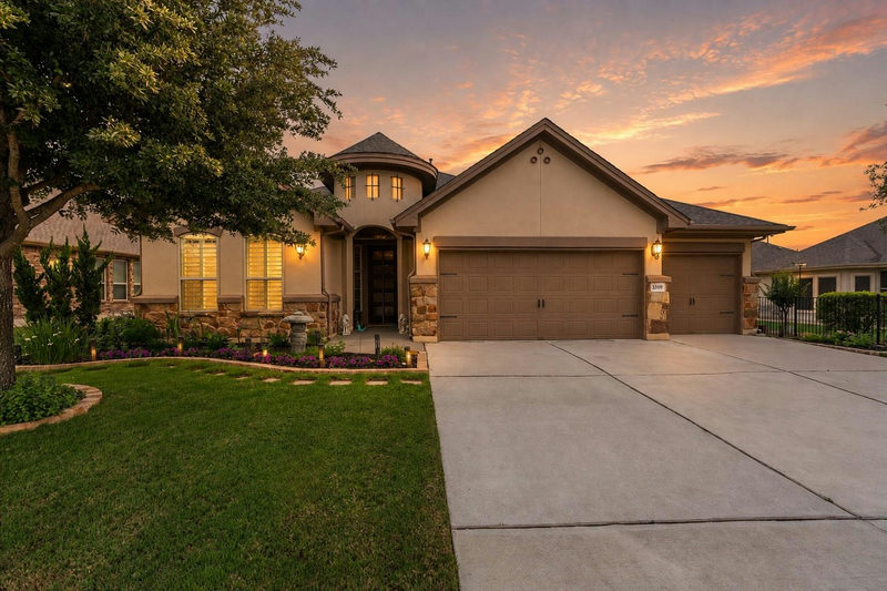 3209 Stella Dr — exterior