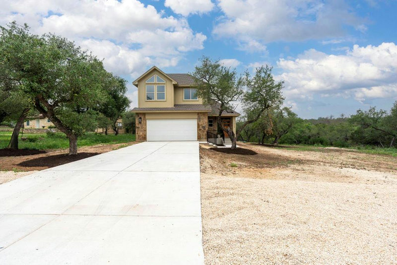 112 Twin Creek Cir — exterior