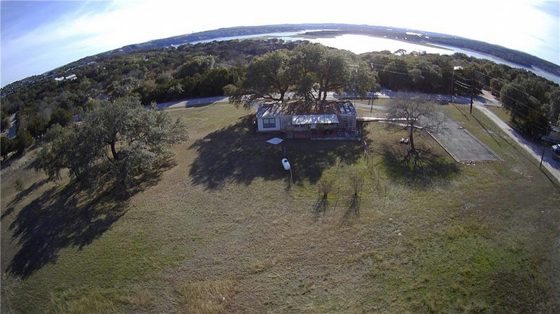 4731 Eck Lane — exterior