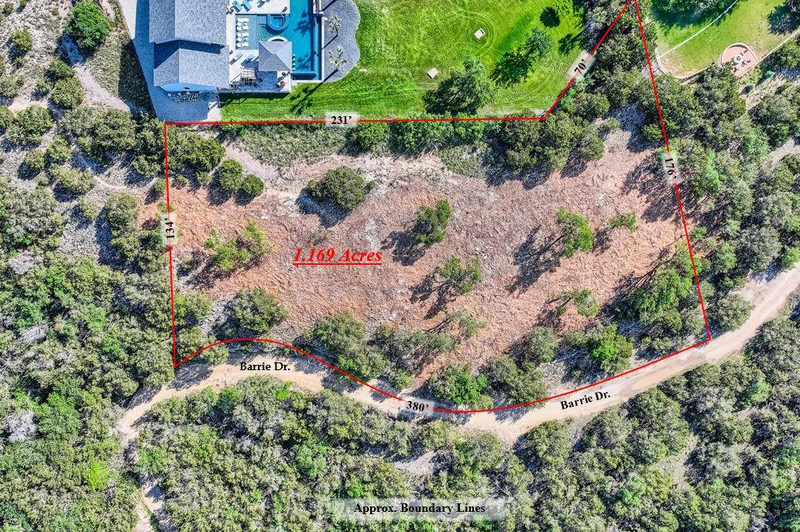 1155 Barrie Dr — exterior