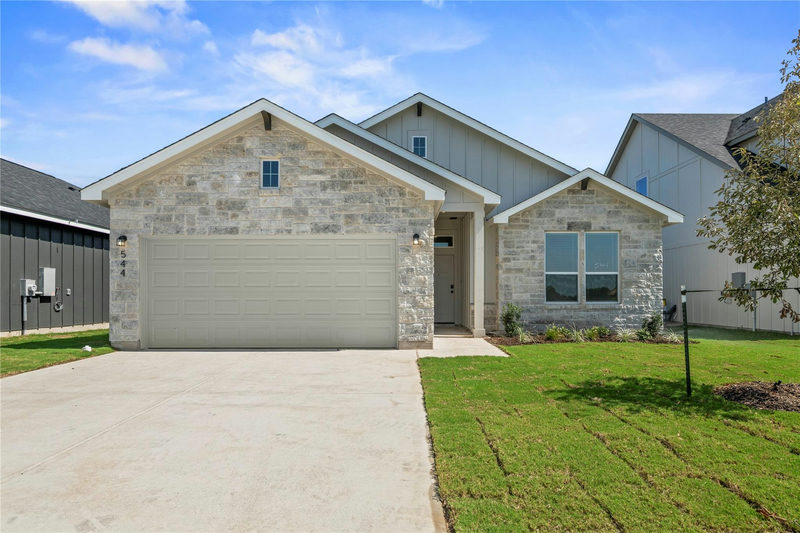 544 Gus Loop — exterior