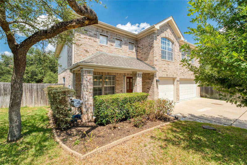 5604 Beachmont Ct