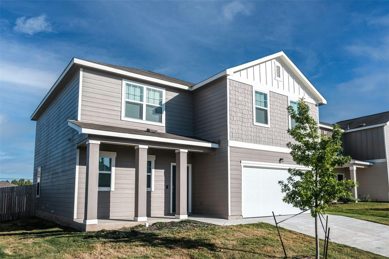 14512 Shooter McGavin Dr — exterior