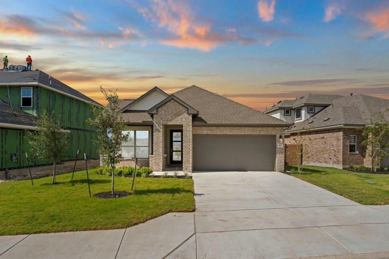 401 Raleigh Dr — exterior