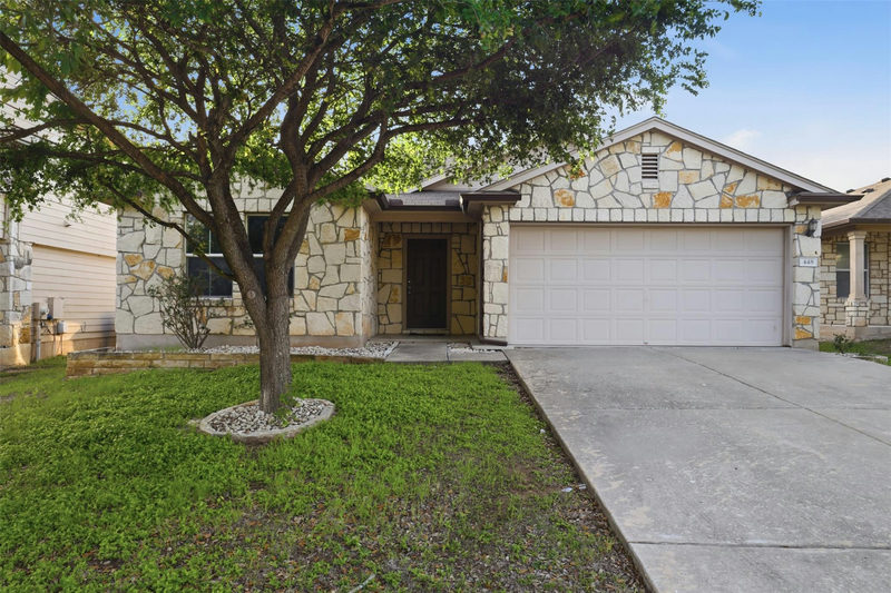 448 Nottingham Loop — exterior