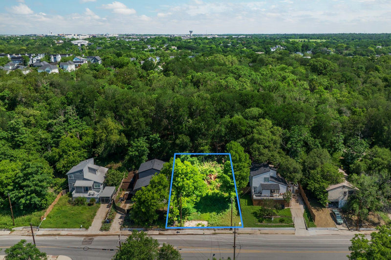 3600 Oak Springs Dr — exterior