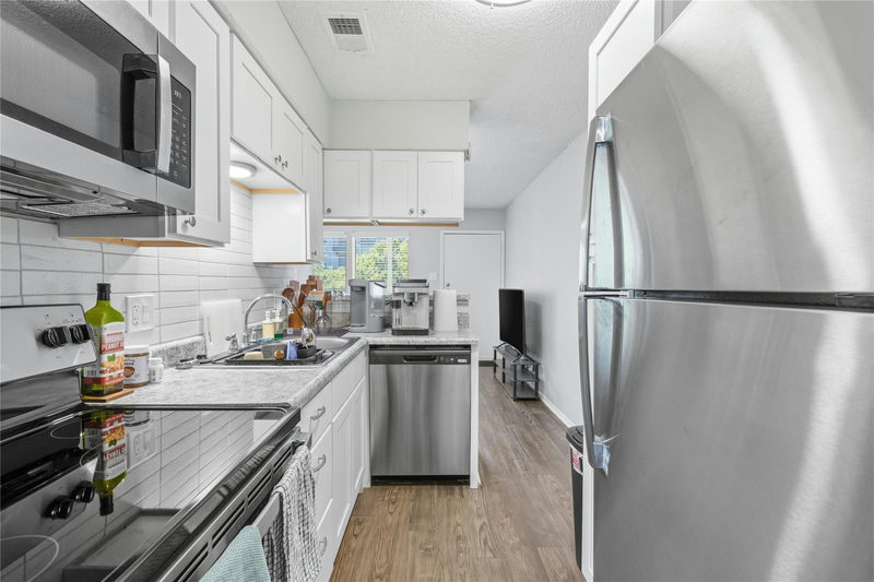 2801 Hemphill Park #A303 — exterior