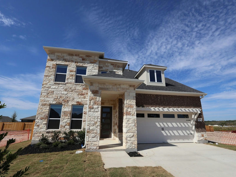 326 Callahan Loop — exterior