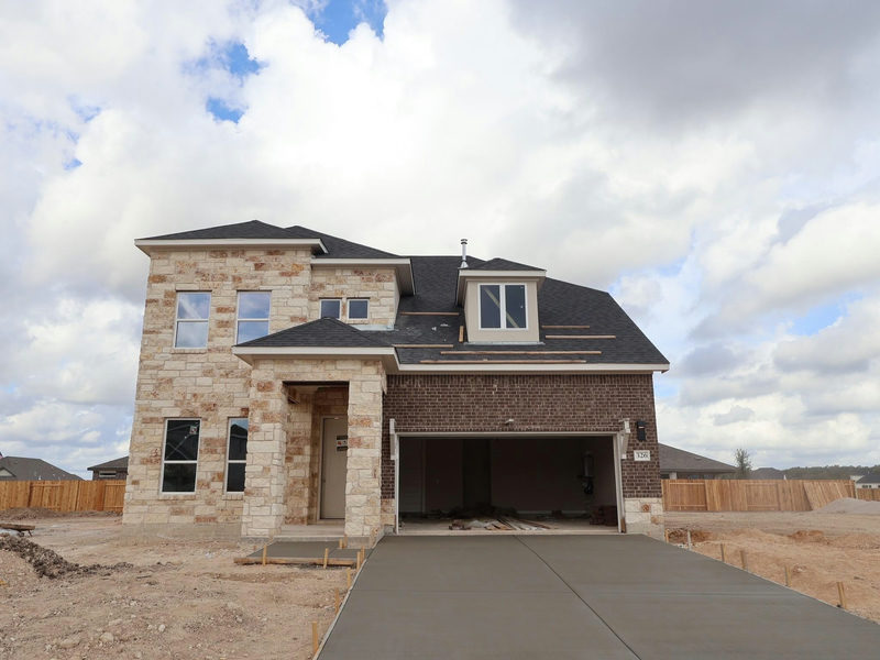 326 Callahan Loop — exterior