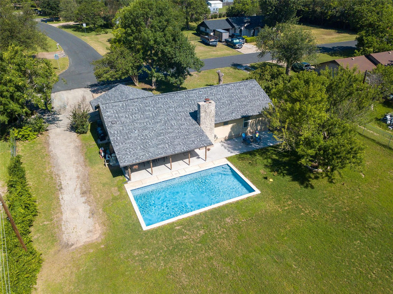 1414 Shenandoah Dr — exterior