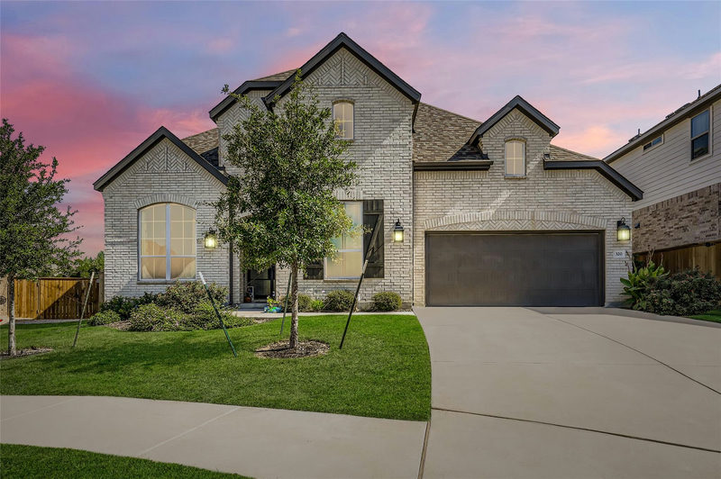 320 Autumn Oak Way — exterior