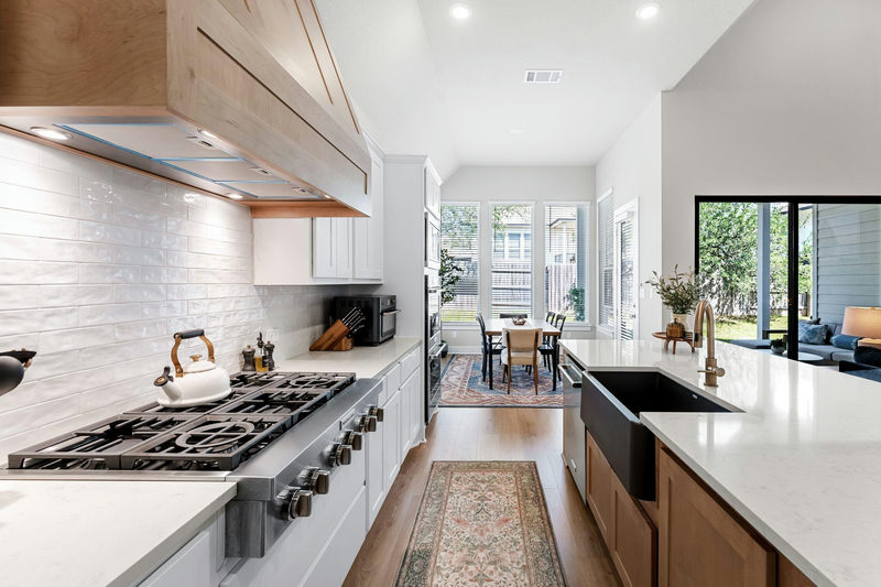 416 Crescent Heights Dr — exterior