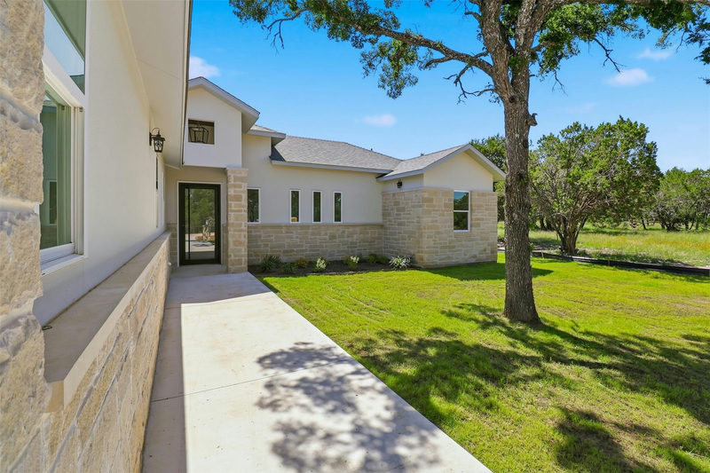 1407 Swallow — exterior