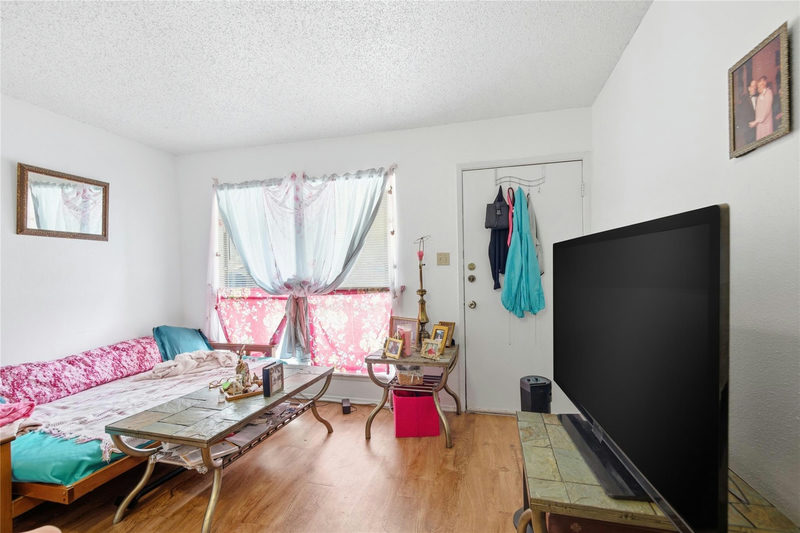 2801 Hemphill Park #A103 — exterior