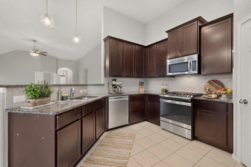 499 Eagle Brook Ln