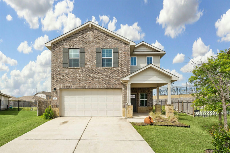 104 Blue Sage Dr — exterior
