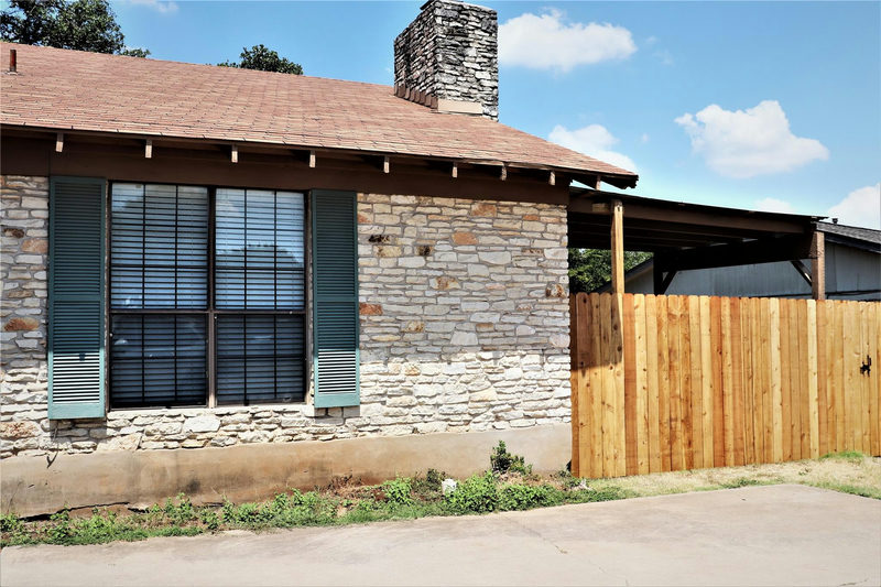 1202 Leander Rd #A & B — exterior